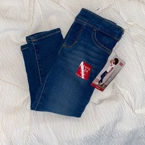 Girls Levi’s Skinny Jeans